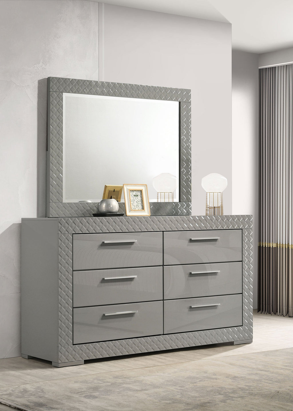Ives Dresser with Mirror